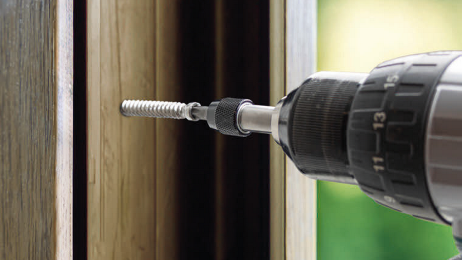 Uw vakmanschap, onze kozijnschroeven