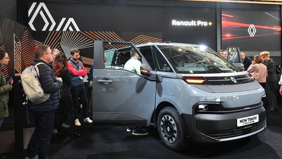 Nouveau Renault Trafic E-Tech: 800 V et 450 km WLTP