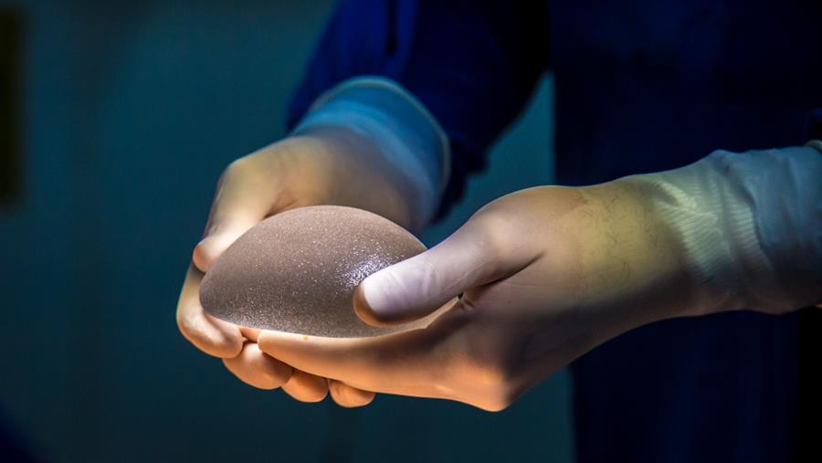 Producent borstimplantaten hoeft 60.000 vrouwen geen schade te vergoeden