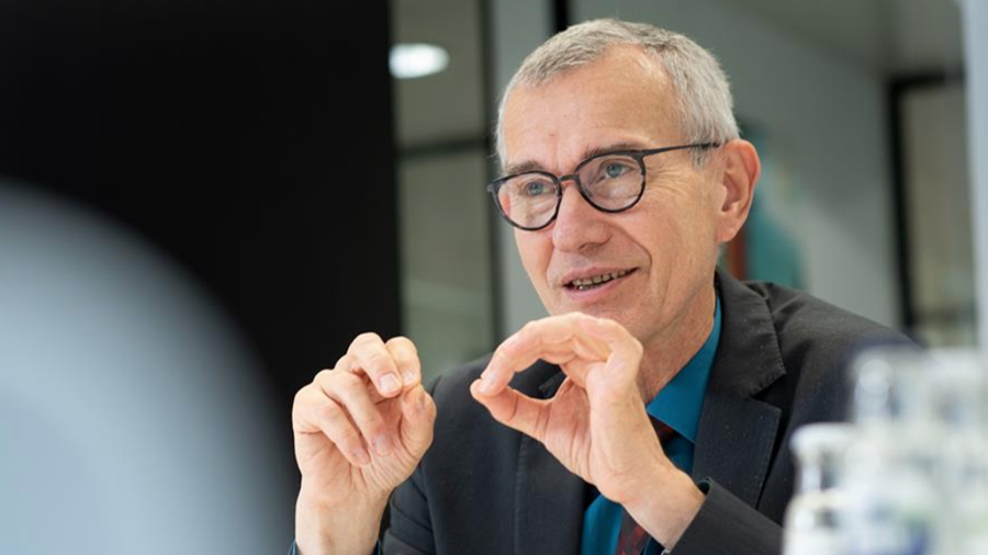 Frank Vandenbroucke : « L’euthanasie doit être ouverte aux maladies neurodégénératives »