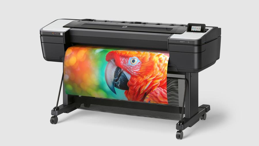HP lanceert nieuwe DesignJet-printerserie op Fespa