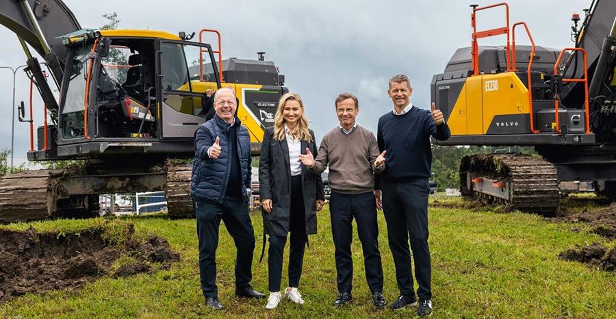 Zweedse premier verklaart de bouw van graafmachinefabriek voor gestart